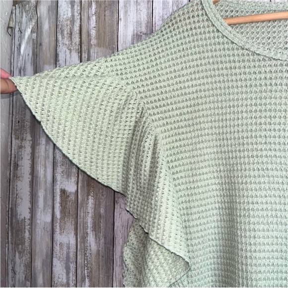 BiBi Green Ruffle Textured Blouse - Picture 3 of 5